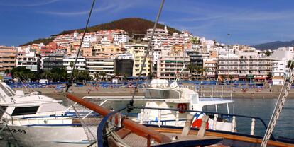 Vista general de Los Cristianos (Tenerife), en una imagen de archivo. 