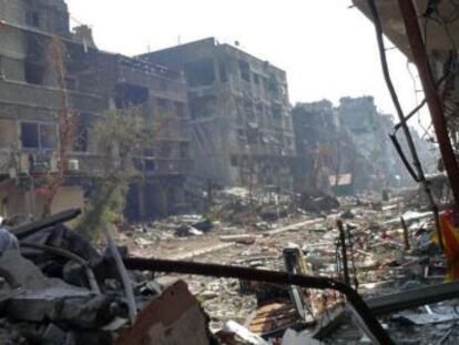 El campo de Yarmuk tras los bombardeos del ejercito sirio en una foto distribuida este miércoles por la ONU.