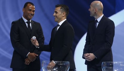 Former soccer Wold Cup winners Cafú, Cannavaro and Zidane during the draw for the 2014 tournament in Brazil.