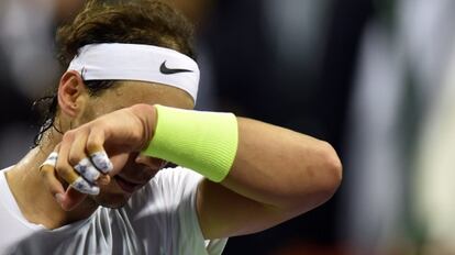 Nadal se lamenta durante la final en Doha.