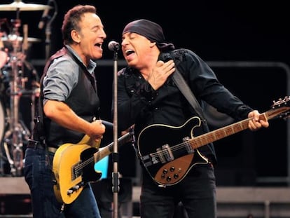 Bruce Springsteen y Steven Van Zandt, en un concierto.