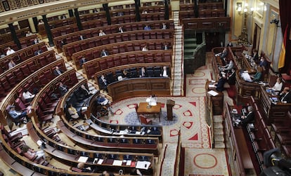 El presidente del Gobierno, Pedro Sánchez, durante su intervención en el pleno del Congreso que debatía y votaba la quinta prórroga del estado de alarma.