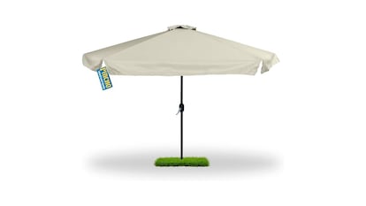 Terraza a punto sobre fondo blanco.