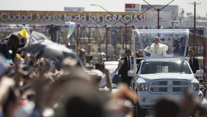 Francisco, durante uno de sus recorridos por Juárez.