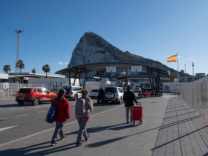 Frontera entre España y Gibraltar en la Línea de la Concepción.