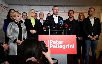 El aspirante a la presidencia de Eslovaquia Peter Pellegrini, se dirige a los medios en Bratislava tras la primera vuelta. 