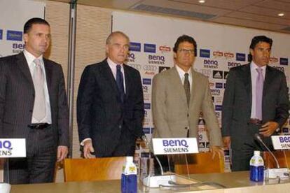 De izquierda a derecha, Mijatovic, Calderón, Capello y Míchel, durante la conferencia de prensa de ayer.