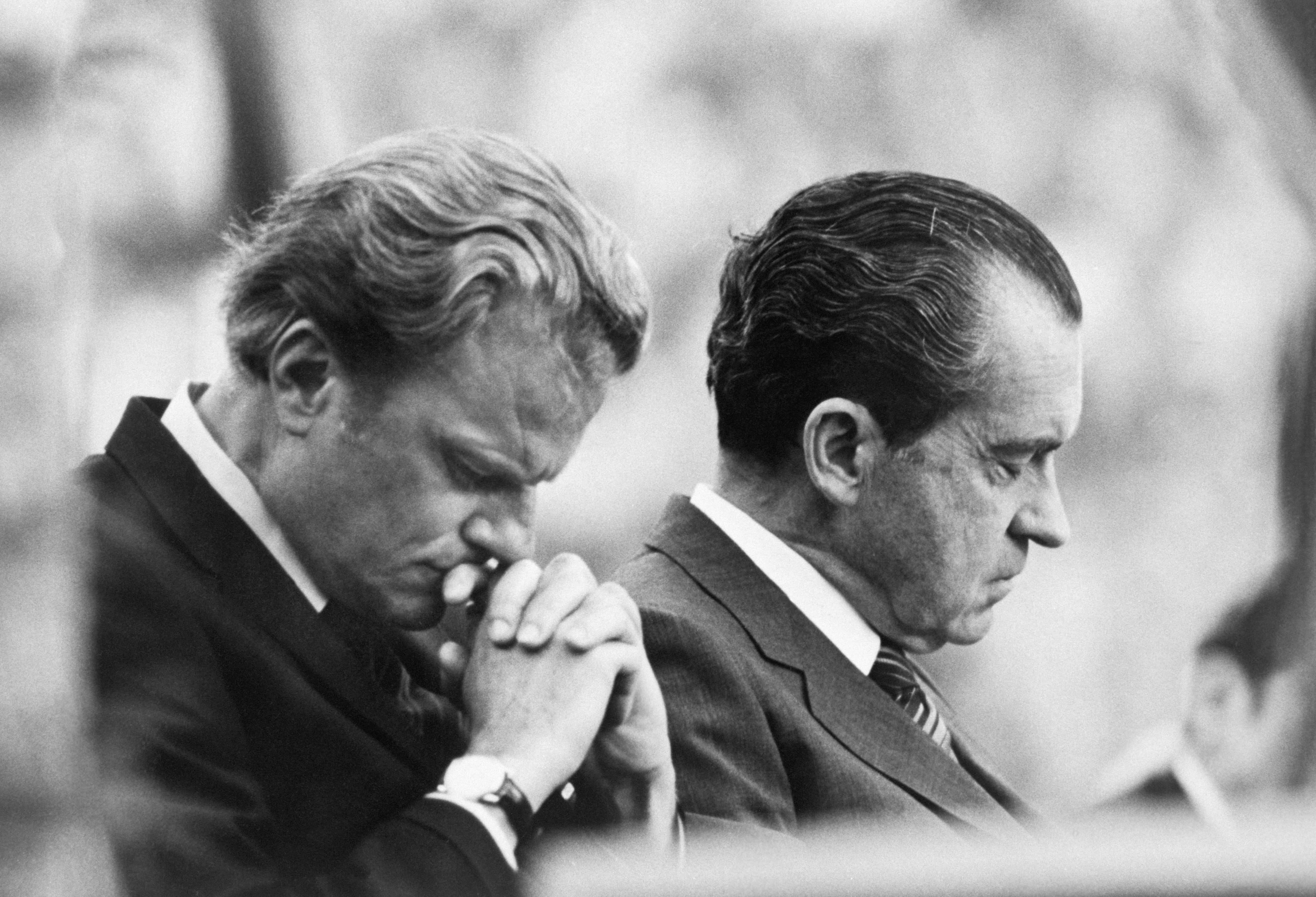 Billy Graham (izquierda) y Richard Nixon en Knoxville (Tennessee), en mayo de 1970, cuando Nixon era presidente.