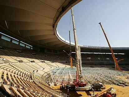 Cubierta del estadio La Cartuja