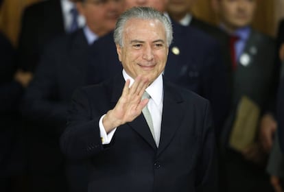 Michel Temer tomou posse nesta quinta-feira, 12 de maio, horas depois de o Senado aceitar o processo de impeachment contra Dilma Rousseff. Ela será investigada por 180 dias pela Casa e, neste período, o interino comanda o Governo Federal.