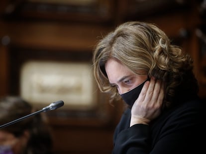 Ada Colau en un pleno del Ayuntamiento de Barcelona.