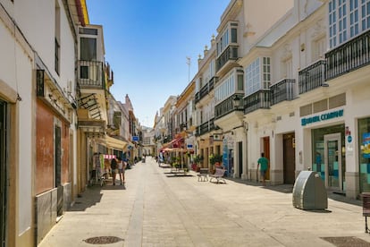 Una calle de Chiclana de la Frontera (Cádiz).