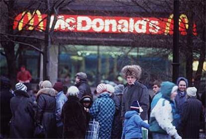 Una sucursal de un restaurante de <b><i>comida rápida</b></i> en Moscú.