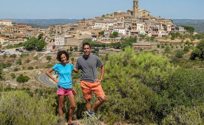 Xesco y Marta cerca de La Figuera, en el Priorat.