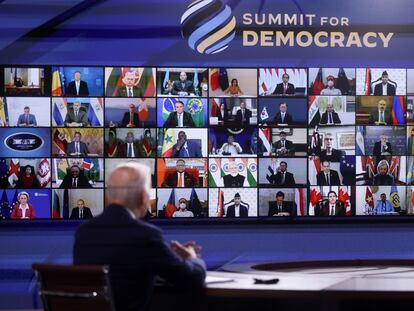 El presidente de Estados Unidos, Joe Biden, en la inauguración de la cumbre internacional de líderes por la democracia convocada por Washington.