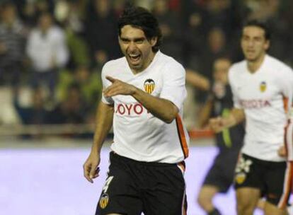 Ayala celebra el gol que le marcó el sábado al Atlético.