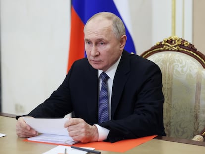 El presidente de Rusia Vladímir Putin, durante una reunión del Consejo de Seguridad desde Moscú.