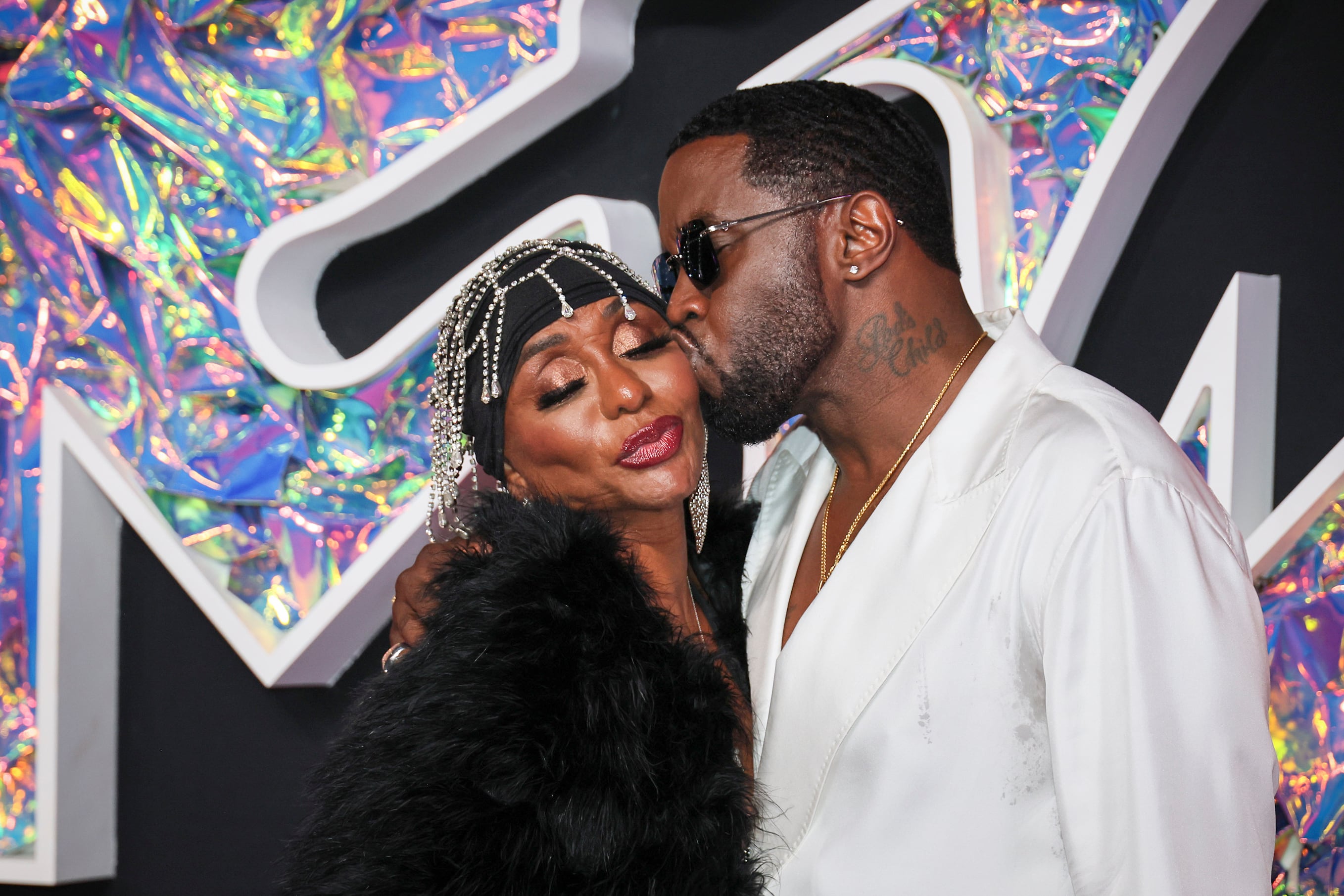 La madre y los hijos de Sean Combs le ruegan al juez que libere al rapero: “Ha cometido errores terribles y es consciente de ellos”