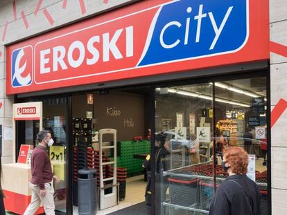 Eroski ha reforzado su plantilla con 1.562 trabajadores.