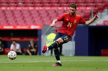 Aymeric Laporte, durante el partido amistoso ante Portugal que disputaron el viernes en el estadio Wanda Metropolitano de Madrid. EFE/Kiko Huesca