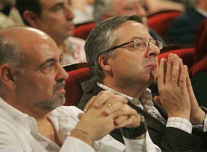 José Antonio Pastor y José Blanco, en el homenaje a Rubial celebrado en Bilbao el 29 de octubre.