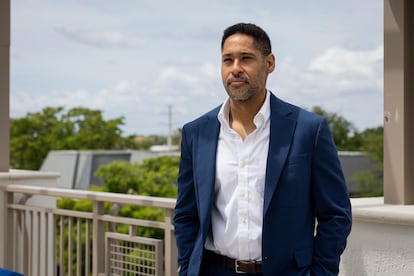 Robin Peguero, abogado y exfiscal, y candidato demócrata al Congreso por el Distrito 27 de Florida