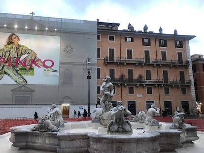 Edificio de viviendas en la esquina de la plaza Navona donde se pretende trasladar la embajada de España.