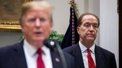 Donald Trump (izquierda) propone a David Malpass (derecha) como candidato para presidir el Banco Mundial, este miércoles en la Casa Blanca.