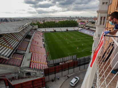 El estadio de Vallecas, durante el Rayo-Albacete.