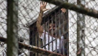Leopoldo López saluda desde su celda.
