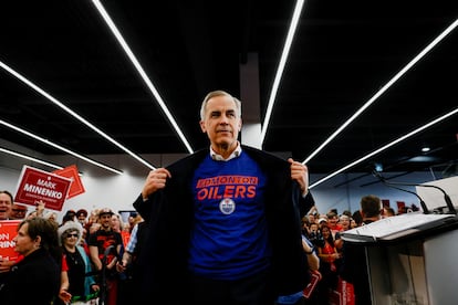 El candidato liberal Mark Carney en Edmonton, este domingo.