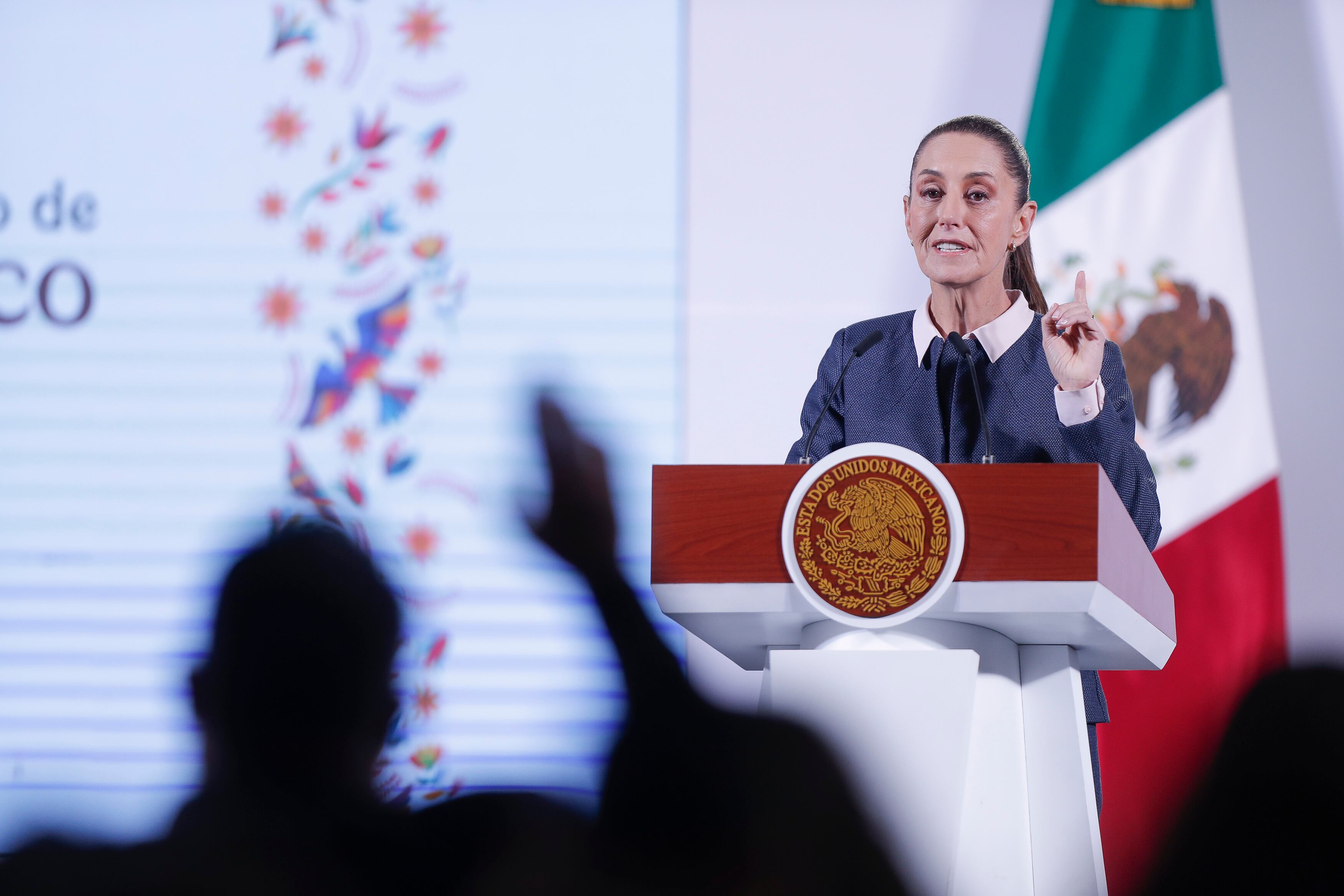 Sheinbaum se revuelve contra las amenazas de Trump y amaga con devolver los aranceles