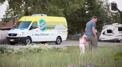 Floy Landis, con su hija en Leadville.