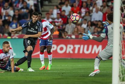 Alvaro Morata marca el tercer gol del Real Madrid.