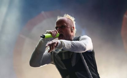 Keith Flint, de The Prodigy, en 2015 en el Incheon Pentaport Rock Festival de Seúl.  
 