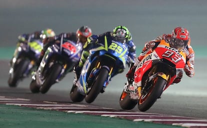 Márquez, por delante de los tres integrantes del podio, en las primeras vueltas de la carrera.