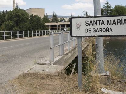 Acceso principal de la central nuclear de Santa María de Garoña (Burgos).