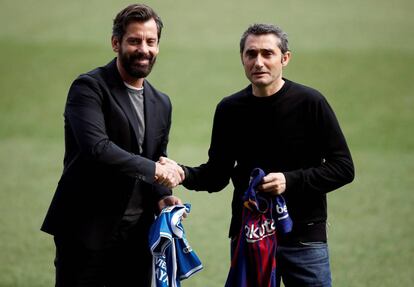 Quique Sánchez Flores y Ernesto Valverde en el RCDE Stadium.