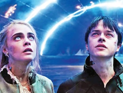 Cara Delevingne y Dane DeHaan, en &#039;Valerian y la ciudad de los mil planetas&#039;.