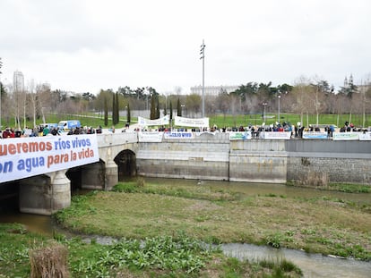 Manifestación en defensa de la limpieza y descontaminación de los ríos y arroyos, el 27 de marzo de 2022 en Madrid.