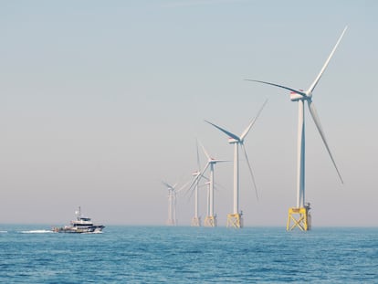 Parque eólico frente a la costa de East Anglia, al sudeste de Gran Bretaña.