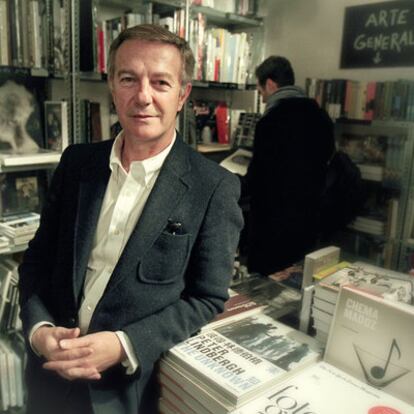 José Guirao en la librería Panta Rhei.