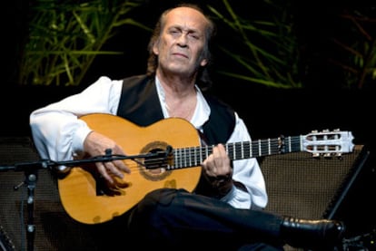 Paco de Lucía, en una actuación en Sevilla en octubre de 2010. El guitarrista de flamenco actuará en el festival de Jazz de Montreal.