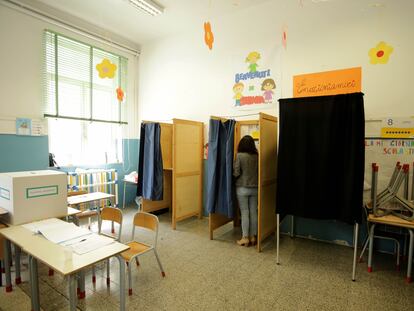 Escuela primaria Marconi, en Matera, el pasado 22 de abril durante las elecciones regionales de Basilicata.