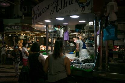 Mercat de Collblanc, una de les zones més afectades durant les últimes setmanes per contagis de covid.