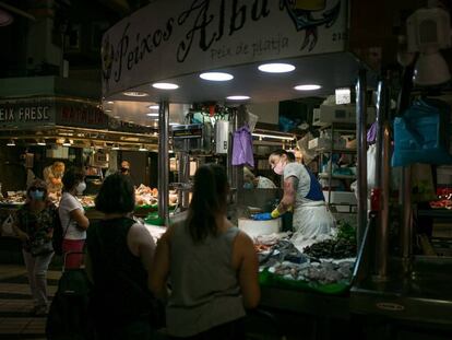 Mercat de Collblanc, una de les zones més afectades durant les últimes setmanes per contagis de covid.