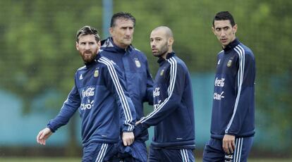 Messi y sus compañeros durante un entrenamiento.