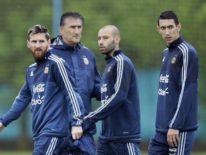 Messi y sus compañeros durante un entrenamiento.