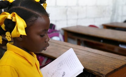 180.000 niños han recibido exenciones de matrícula para poder asistir a la escuela.