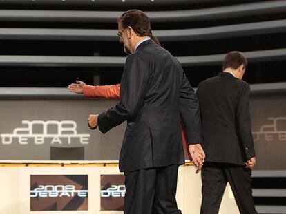Mariano Rajoy y José Luis Rodríguez Zapatero poco antes de comenzar su segundo cara a cara del 9-M.